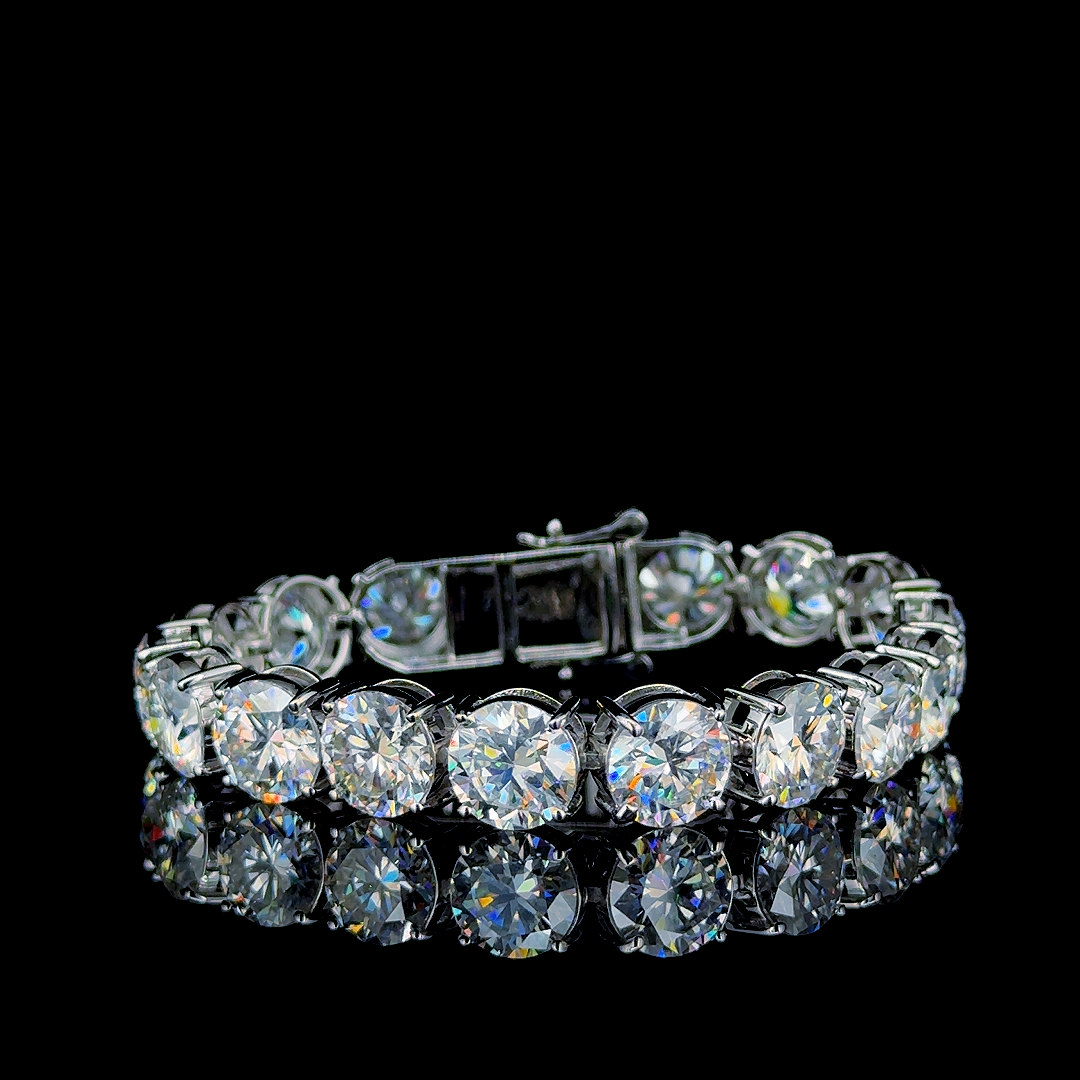 Round Mossanite Diamond Tennis bracelet - 925 sterling silver
