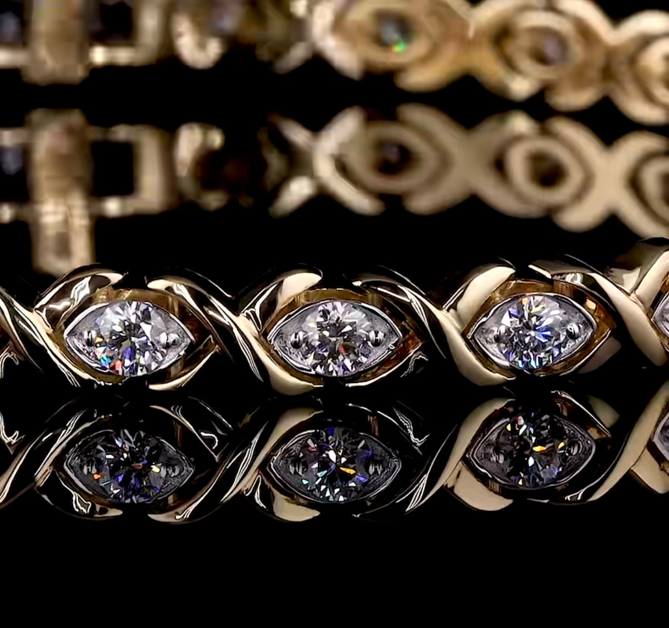 Infinity Round Lab Grown Diamond Bracelet – 18KT Gold